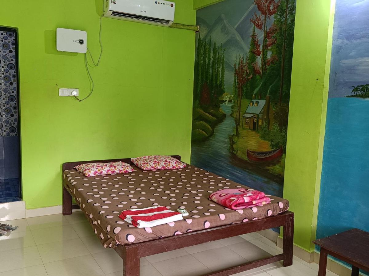 Est Hem Guesthouse Arambol Esterno foto