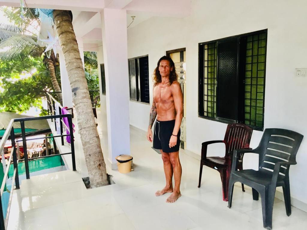 Est Hem Guesthouse Arambol Esterno foto